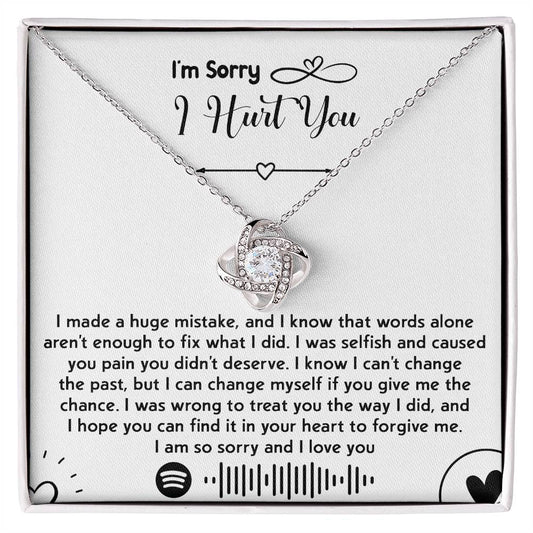 I´m so sorry for my mistakes, apologize with this beautiful love knot pendant necklace that will melt her heart, comes with message card.