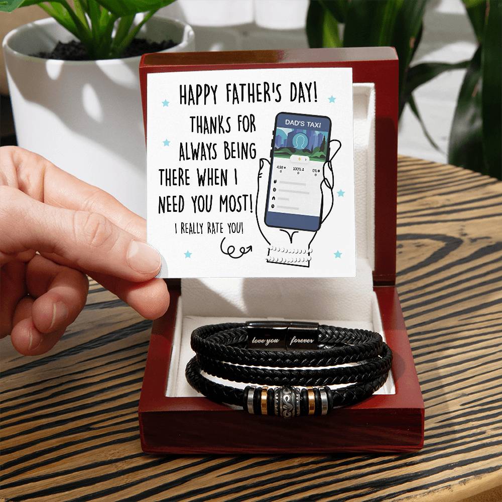 Happy Father´s day wishes for Dad. Gift card message with bracelet to commemorate Dad on international father´s day celebration.