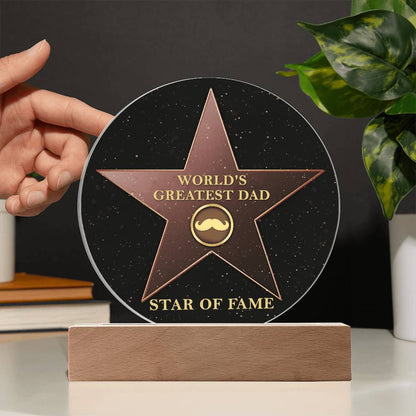 The world´s greatest Dad get the star of fame on father´s day, birthday or an other occasions that call for celebration.