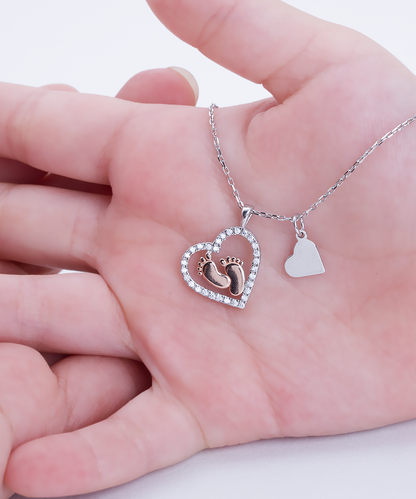 Mommy I Love you baby feet necklace for her on mother´s day and birthday.