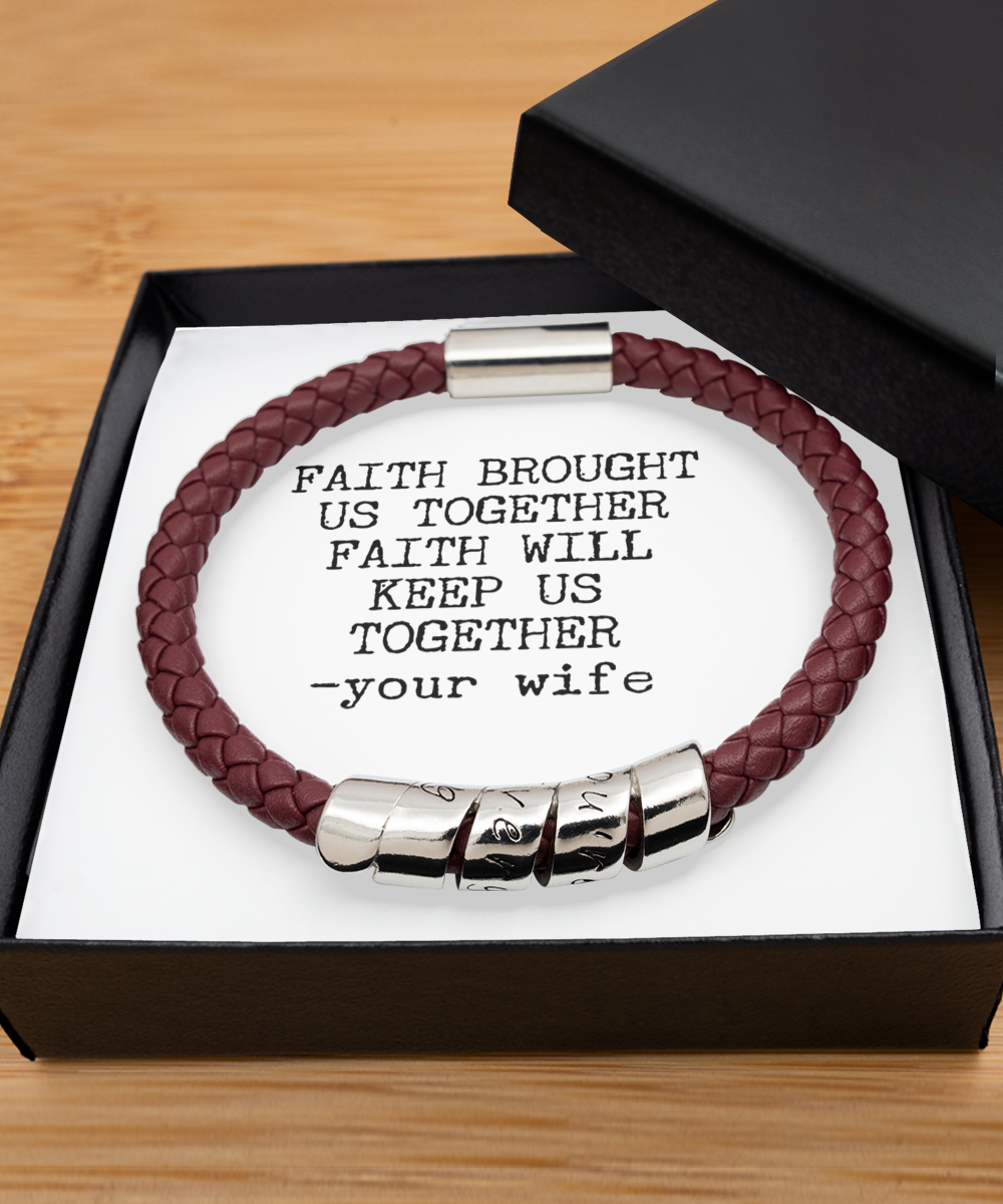 Vegan leather men´s bracelet gift from wife to husband celebrating birthday, father´s day.